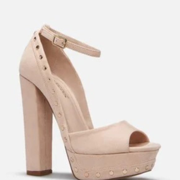 Like New Studded Chunky Platform Heels - Picture 4 of 4